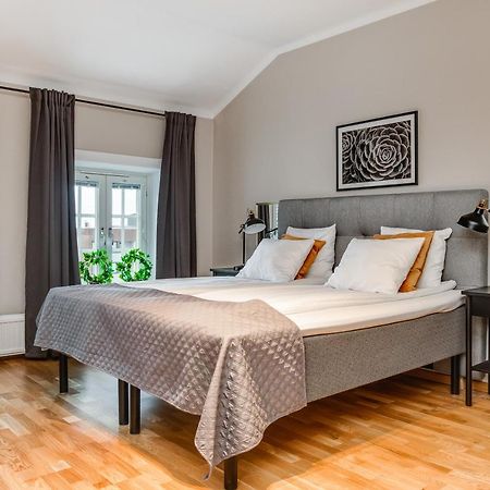 Ludvika Stadshotell エクステリア 写真
